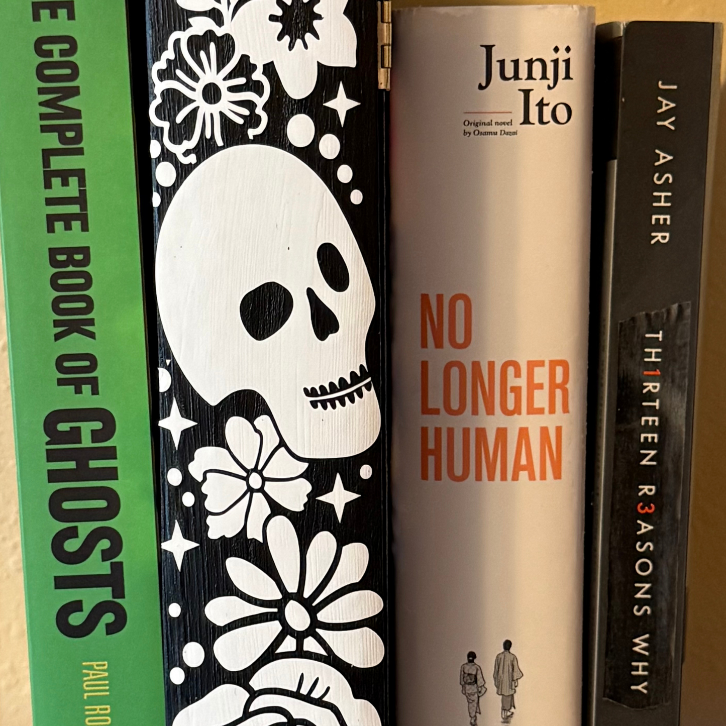 Skull Hideaway Book