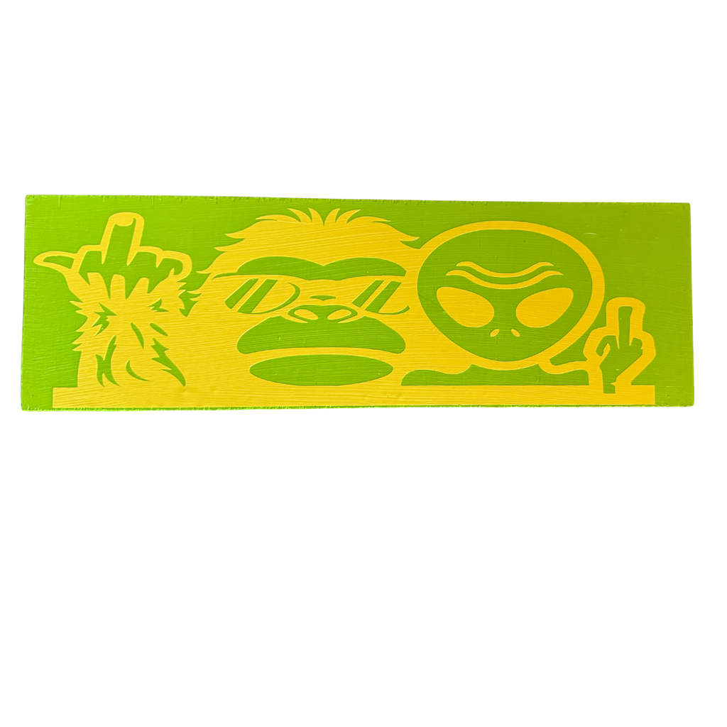 Big Foot and Alien with Attitude Selfie Sign