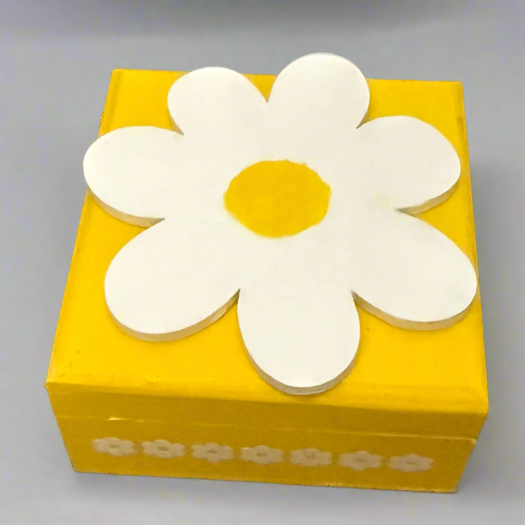 Daisy Trinket Box